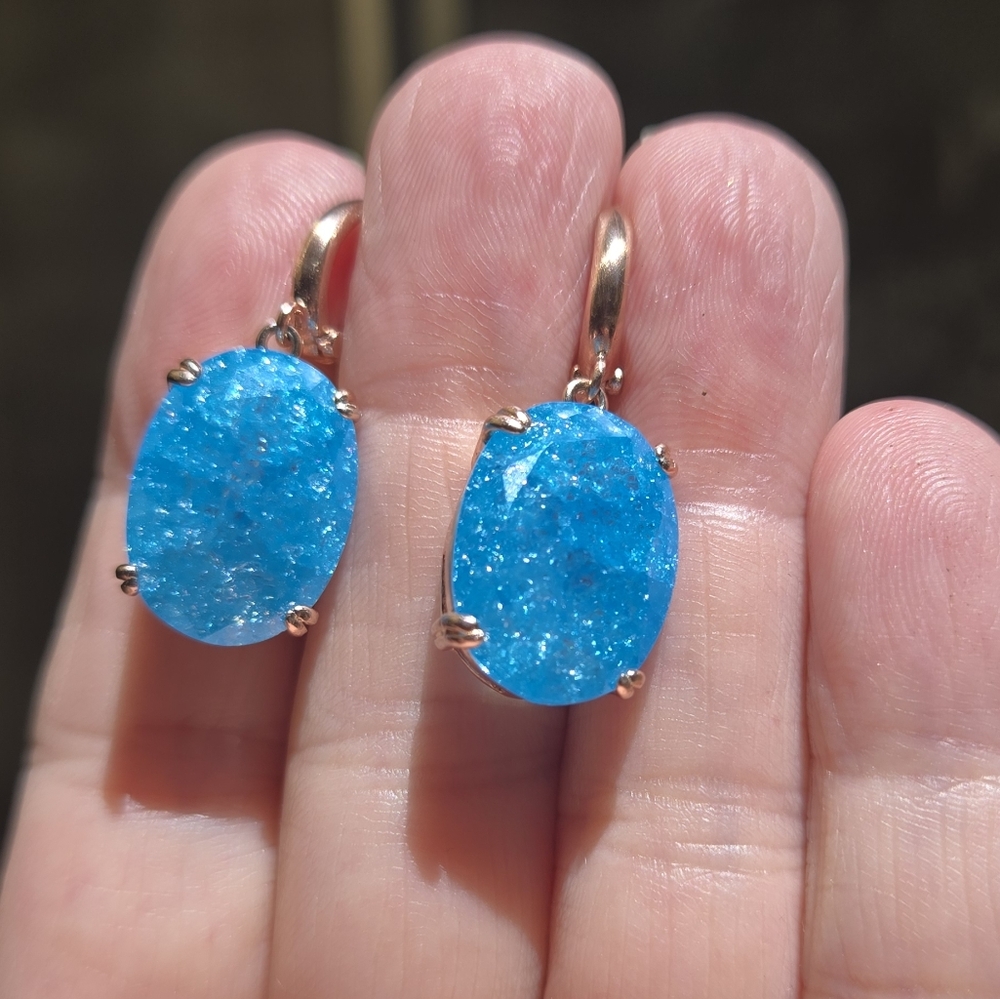 HOST PICK! 🎉🎊Aquamarine "Star" 18k Cushion Cut Sterling & Rosegold Earrings - Picture 5 of 12